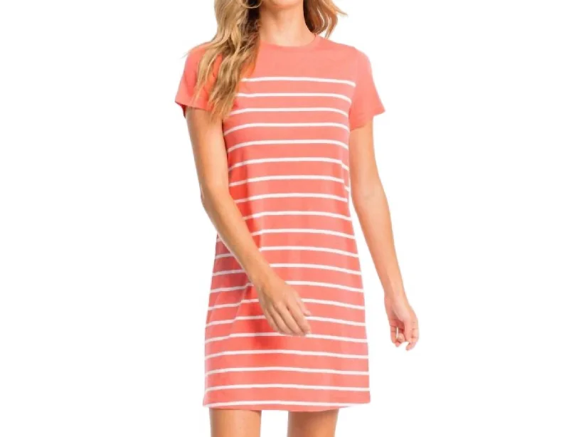 Delilah Sun Farer T-Shirt Dress In Sunkist Cora