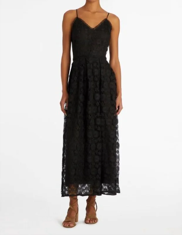 Nyla Dress In Black