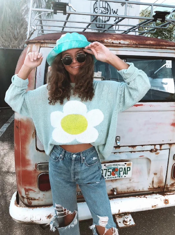 Petal Pullover - Light Blue